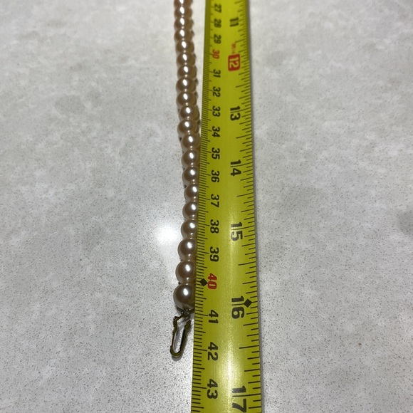 VINTAGE FAUX PEARL NECKLACE1 16.5’length ⭐️⭐️⭐️⭐️ - Picture 6 of 6